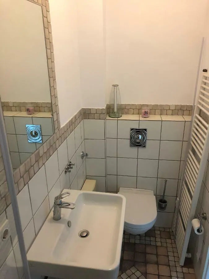 Apartment Dusseldorf Benderstrasse ドイツ