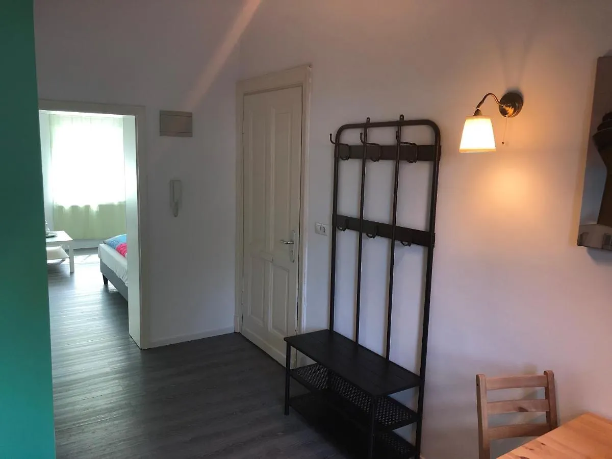 Apartment Dusseldorf Benderstrasse