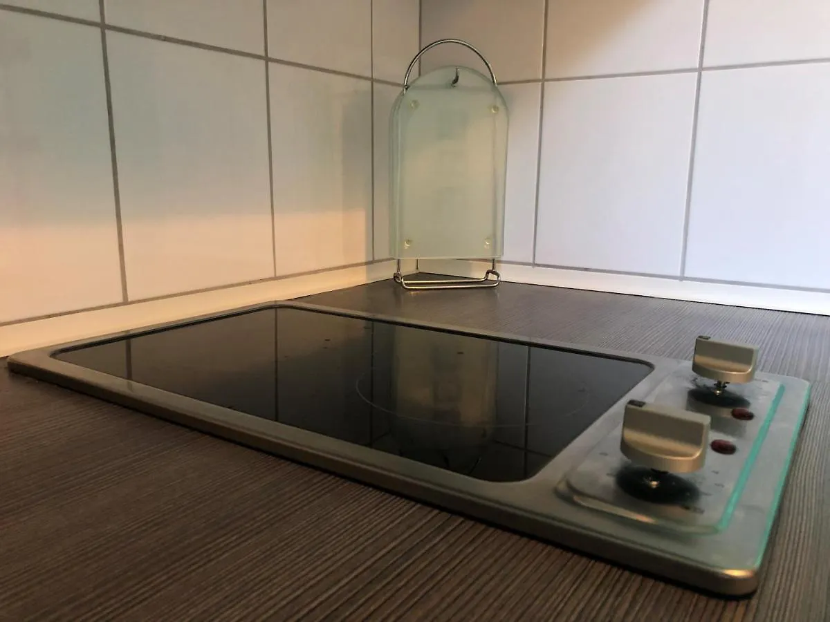 Apartment Dusseldorf Benderstrasse ドイツ